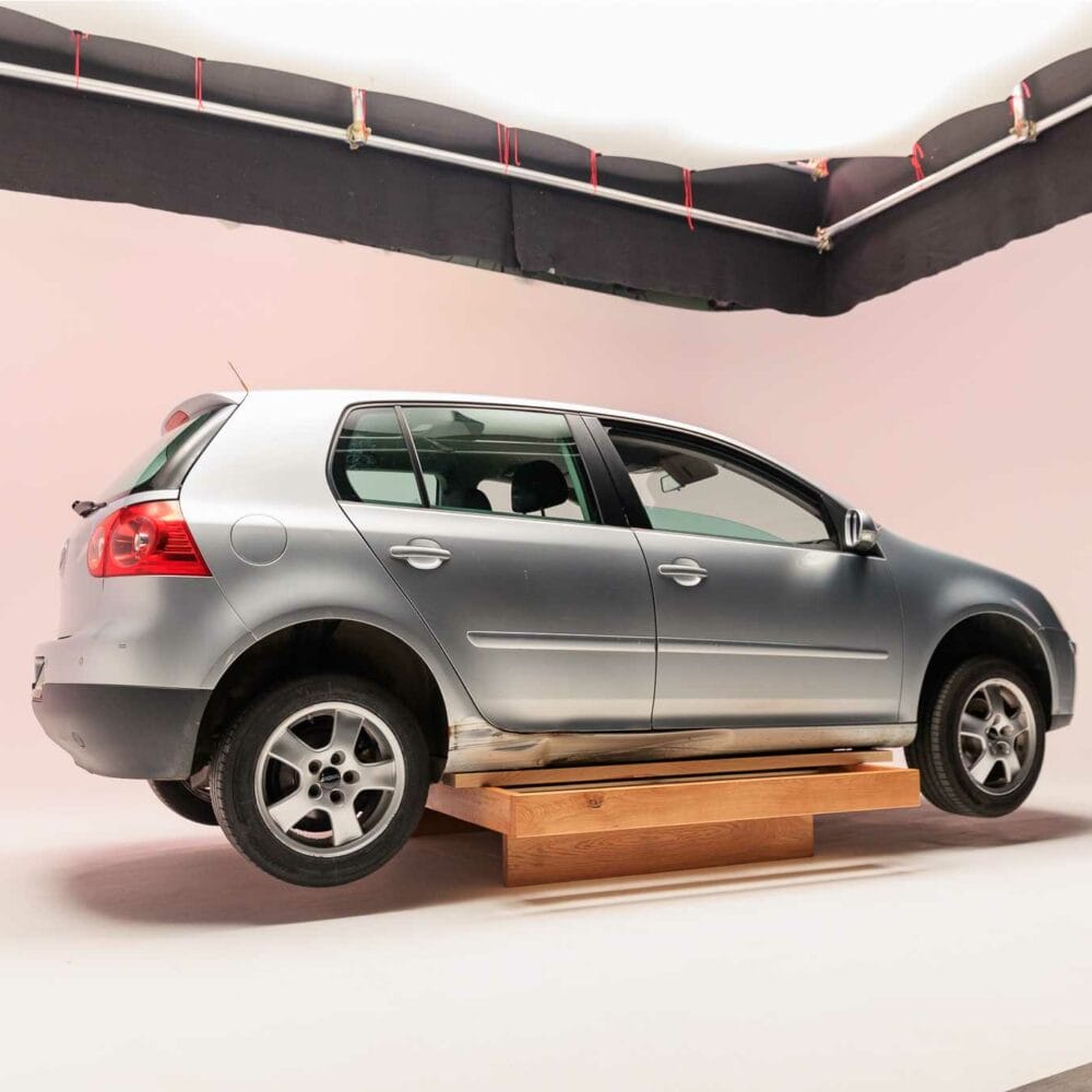 massif-super-strong-beds-car-on-top-2